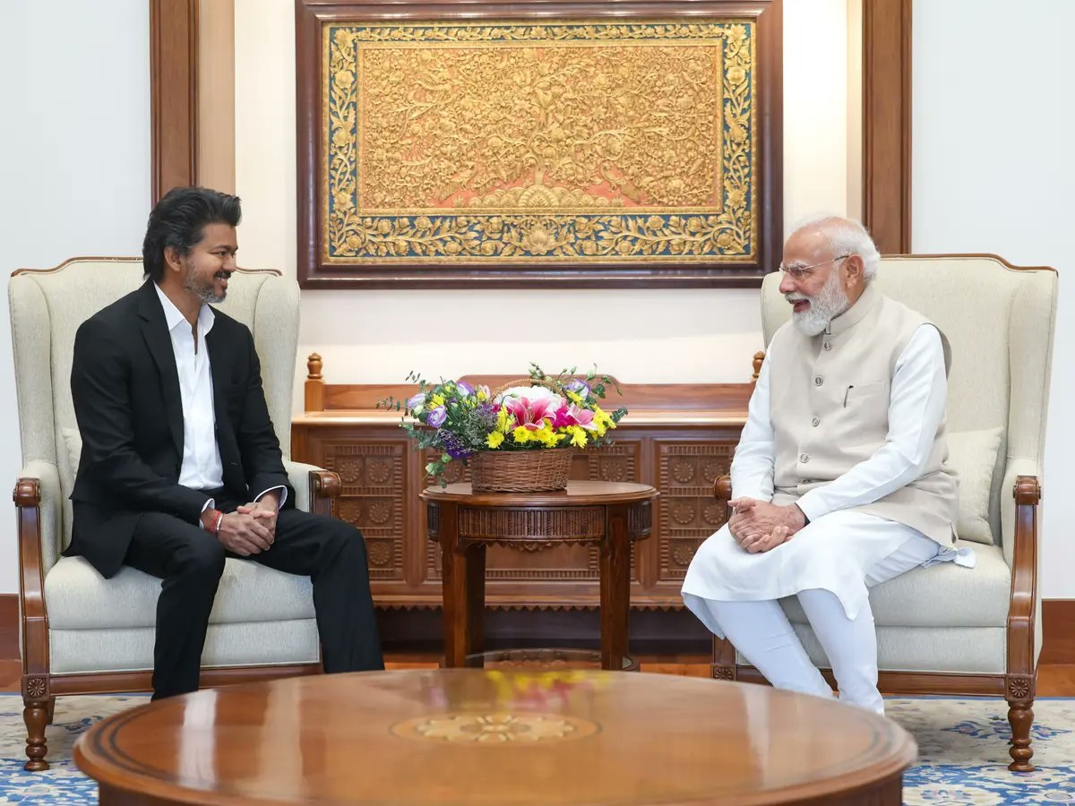 தமிழ்நாடு முதலமைச்சர் விஜயின் முதல் டெல்லி பயணம்: பிரதமர் மோடியுடன் முக்கிய ஆலோசனை